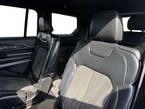 Used 2021 Jeep Grand Cherokee L Laredo AWD/4WD image 16