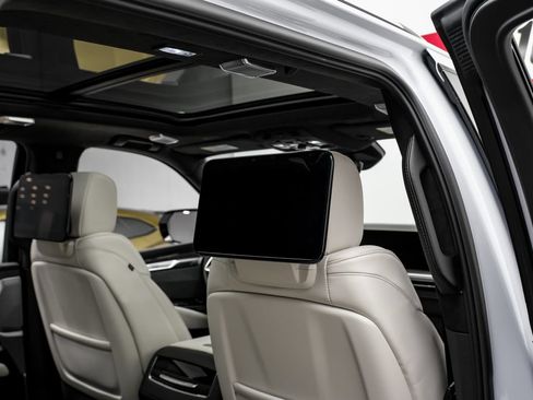 Used 2026 Cadillac Escalade V w/ LPO, ONYX Package AWD/4WD image 46