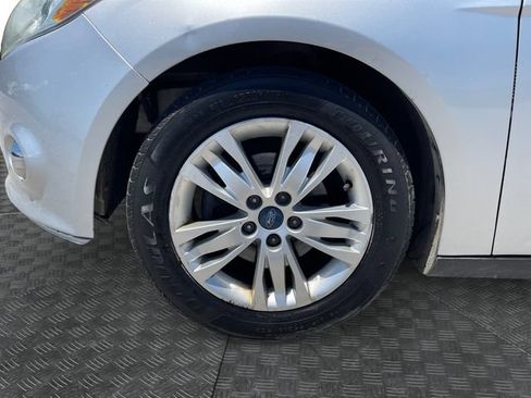 Used 2012 Ford Focus SEL FWD image 14