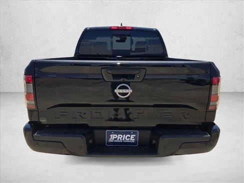 Used 2025 Nissan Frontier SV RWD image 6