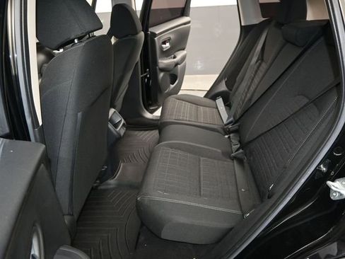 Used 2023 Honda HR-V LX image 12