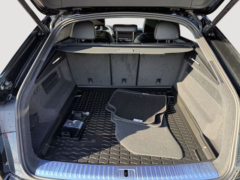 New 2026 Audi Q8 Premium Plus image 22