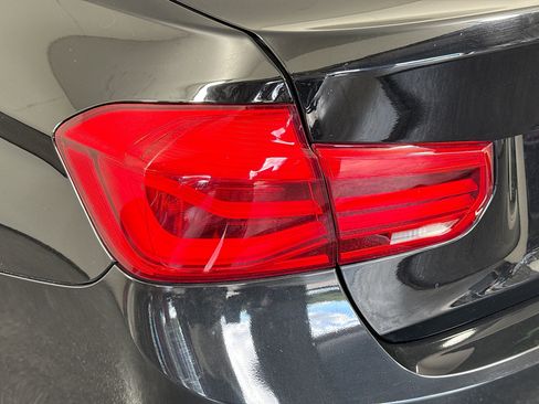 Used 2018 BMW 330i Sedan image 36