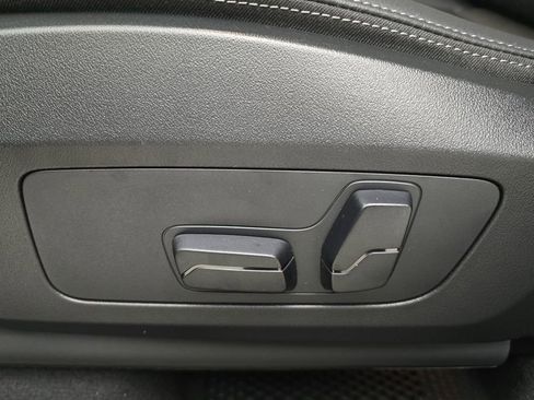 New 2026 BMW X1 xDrive28i w/ Technology Package image 13