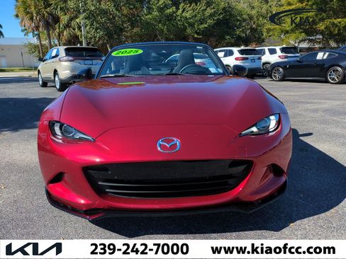Used 2025 MAZDA MX-5 Miata Club w/ Interior Package image 3