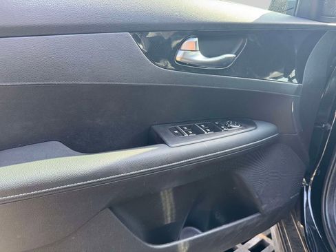 Used 2023 Kia Forte GT-Line w/ GT-Line Premium Package image 14