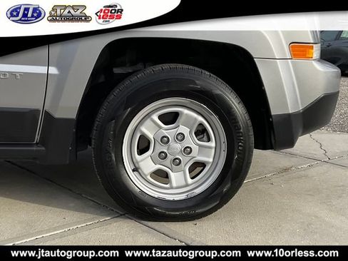 Used 2016 Jeep Patriot Sport w/ Power Value Group FWD image 8