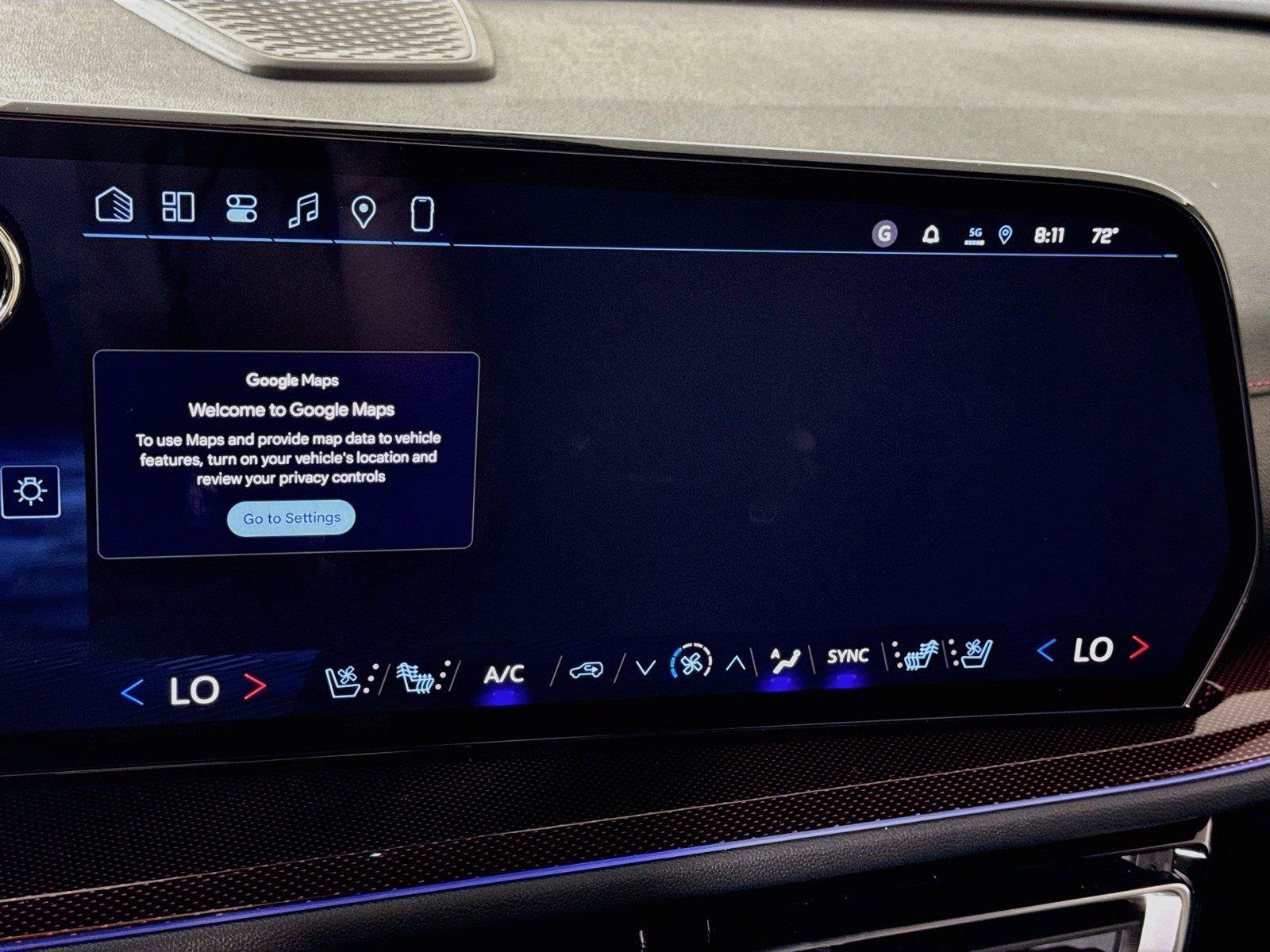 New 2027 Chevrolet Traverse RS w/ LPO, Floor Liner Package AWD/4WD image 7