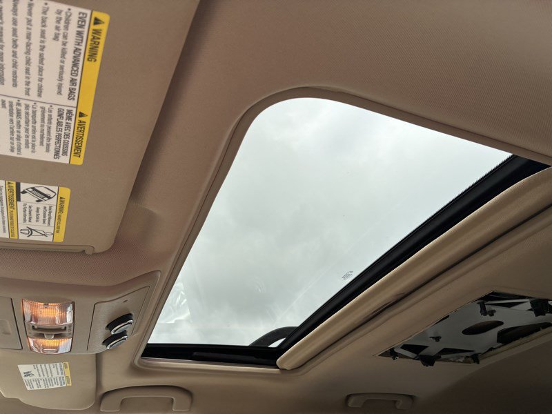 Used 2010 Nissan Pathfinder LE w/ Navigation Pkg AWD/4WD image 22