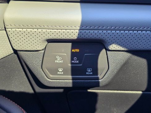 New 2026 Volkswagen Atlas Peak Edition AWD/4WD image 35