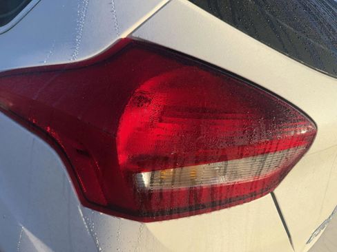 Used 2017 Ford Focus Titanium w/ Titanium Technology Package image 7