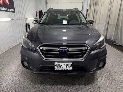Used 2019 Subaru Outback 2.5i Limited AWD/4WD image 2