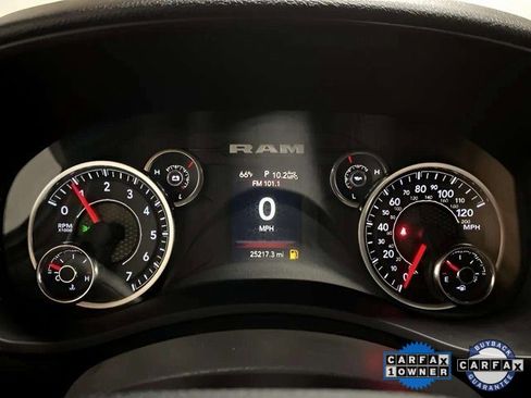 Used 2024 RAM 2500 Big Horn w/ Bed Utility Group image 7