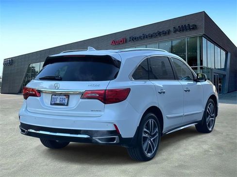 Used 2017 Acura MDX SH-AWD image 5