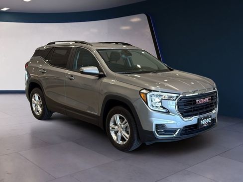 Used 2023 GMC Terrain SLE w/ Driver Convenience Package AWD/4WD image 1