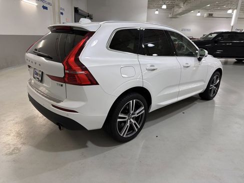 Used 2020 Volvo XC60 T5 Momentum w/ Protection Package AWD/4WD image 9