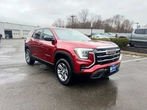 Used 2025 GMC Terrain Elevation image 9