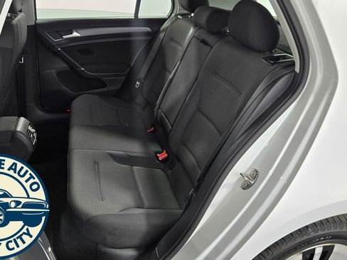 Used 2019 Volkswagen e-Golf SE w/ Driver Assistance Package image 27
