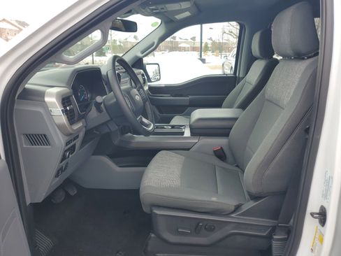 Used 2023 Ford F150 XLT w/ Equipment Group 302A High image 12