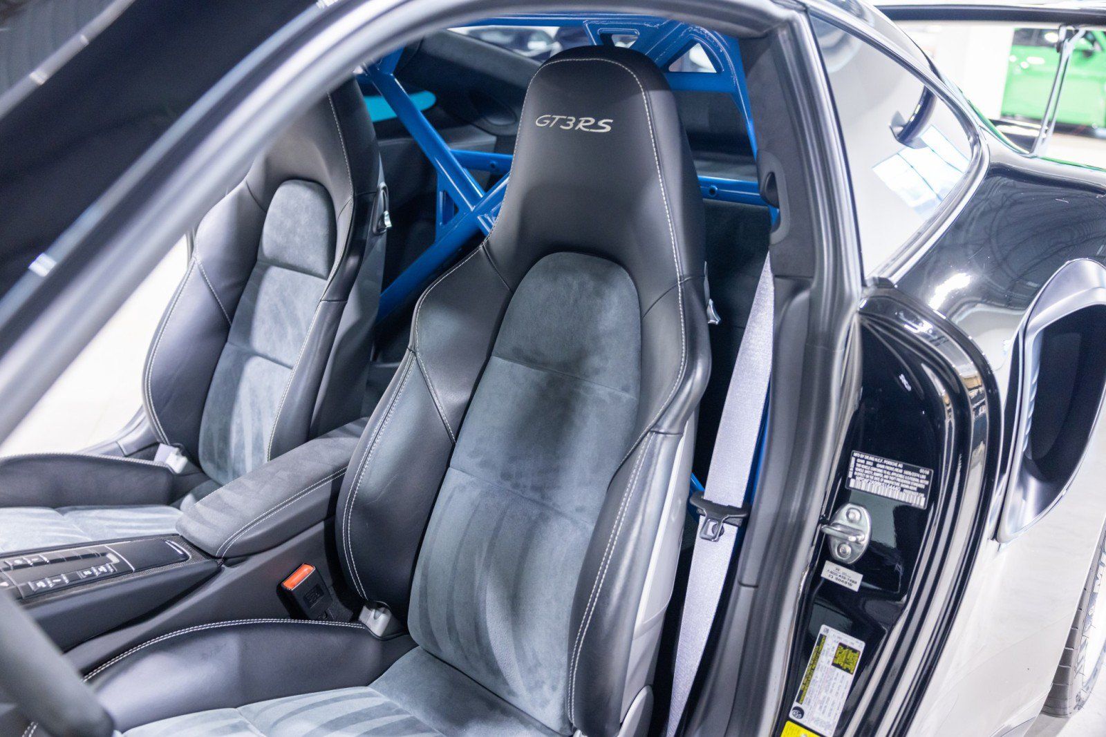 Used 2019 Porsche 911 GT3 RS RWD image 39