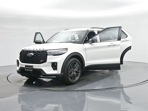 New 2025 Ford Explorer ST w/ Sun And Sound Package image 30