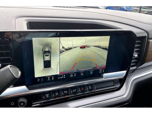 Used 2024 Chevrolet Silverado 2500 High Country w/ High Country Premium Package image 23