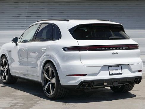 New 2025 Porsche Cayenne Turbo image 3