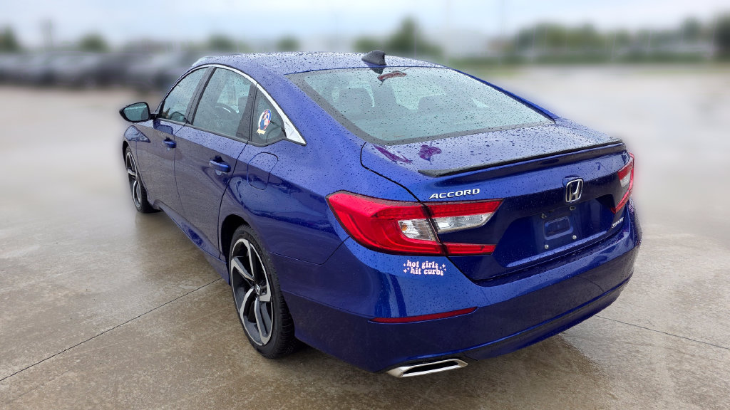 Used 2022 Honda Accord Sport image 3