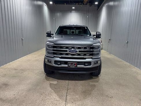 Used 2024 Ford F250 Platinum AWD/4WD image 9