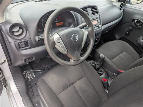 Used 2017 Nissan Versa S image 10