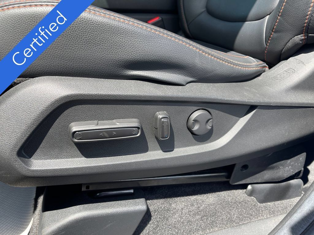 Certified 2025 Honda Pilot TrailSport image 25