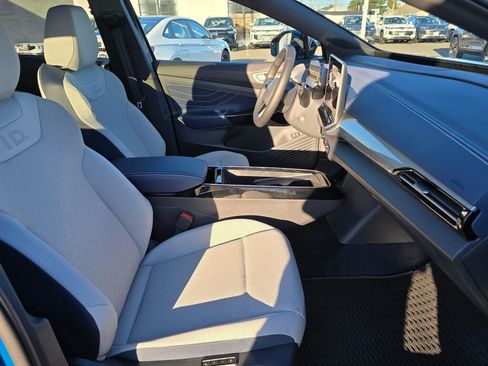 New 2026 Volkswagen ID.4 Pro S image 30