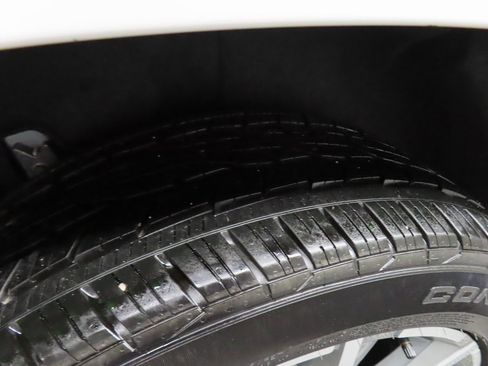 Used 2025 GMC Acadia Denali image 38