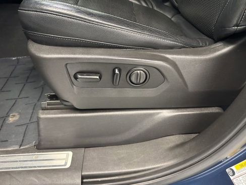 Used 2021 Chevrolet Silverado 1500 RST image 15