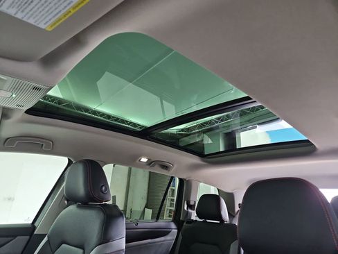 New 2026 Volkswagen Atlas Peak Edition image 19