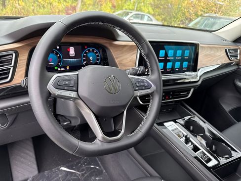 New 2026 Volkswagen Atlas SE image 6