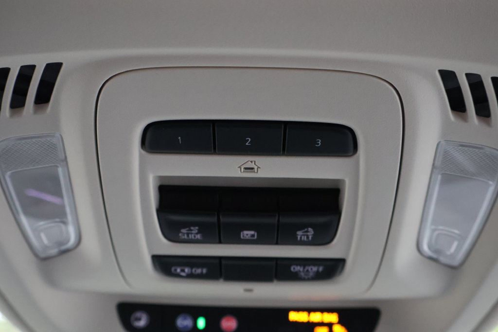 Certified 2023 Buick Envision Avenir AWD/4WD image 28