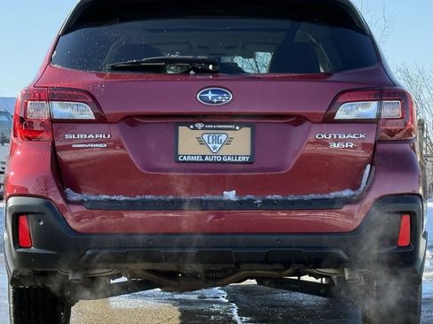 Used 2018 Subaru Outback 3.6R Limited image 4