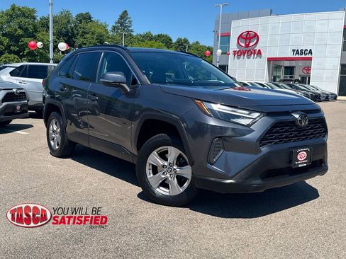 Used 2022 Toyota RAV4 XLE w/ Convenience Package AWD/4WD image 1