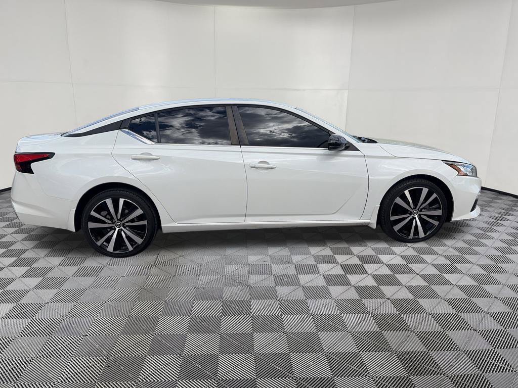 Used 2019 Nissan Altima 2.5 SR w/ SR Premium Package AWD/4WD image 10