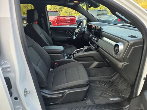 Used 2023 Chevrolet Colorado LT w/ LT Convenience Package II image 7