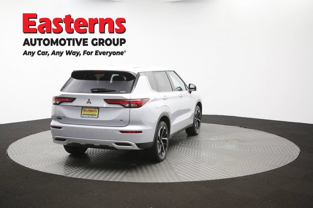 Used 2024 Mitsubishi Outlander SE AWD/4WD image 42