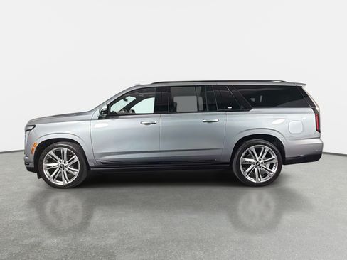 Used 2026 Cadillac Escalade ESV Platinum Sport AWD/4WD image 10