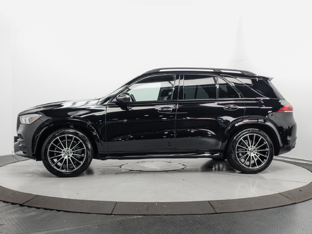 Used 2023 Mercedes-Benz GLE 450 4MATIC w/ AMG Line Exterior image 4