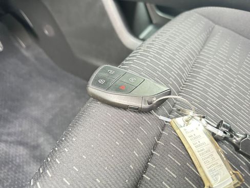 Used 2025 Chevrolet Equinox LT image 22