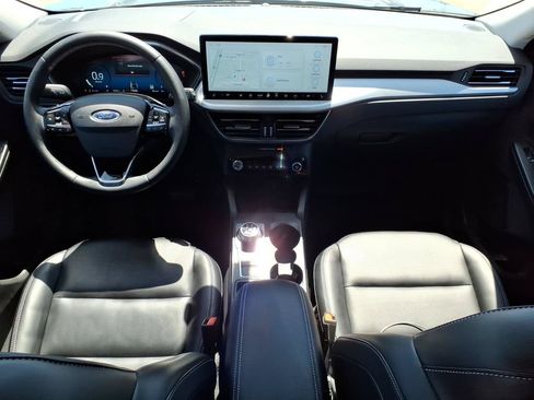 Used 2023 Ford Escape Platinum AWD/4WD image 11