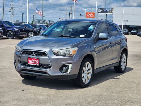Used 2015 Mitsubishi Outlander Sport SE FWD image 3