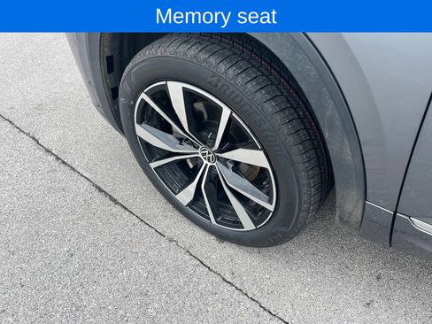 Certified 2024 Volkswagen Atlas SEL Premium R-Line AWD/4WD image 11