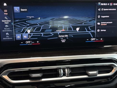 Used 2023 BMW 330i xDrive Sedan w/ Premium Package image 19