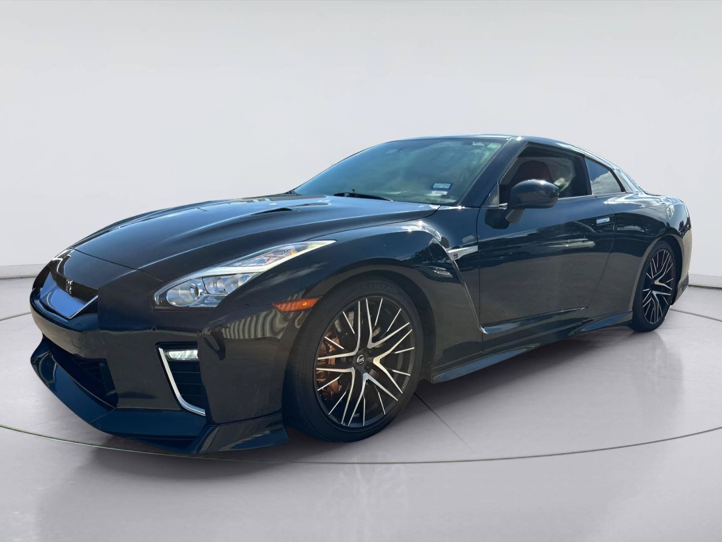 Used 2020 Nissan GT-R Premium w/ Premium Interior Package AWD/4WD image 1